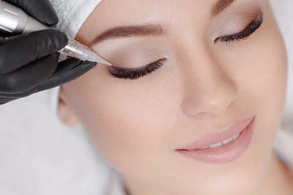give the gift of permanent makeup